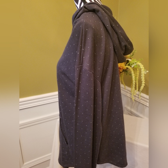 Cat & Jack Dark Gray Girls Hooded Long Sleeve Top Front Pocket Metallic Dots XL - Picture 5 of 6